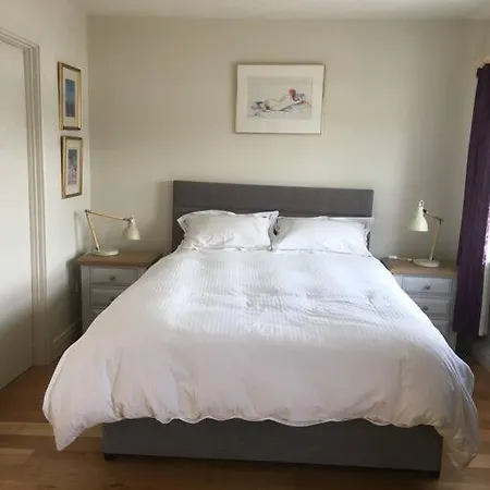 Сasa de vacaciones 2 Quay Road, Killala. Stunning Sea Front