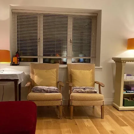 Dom wakacyjny 2 Quay Road, Killala. Stunning Sea Front Killala