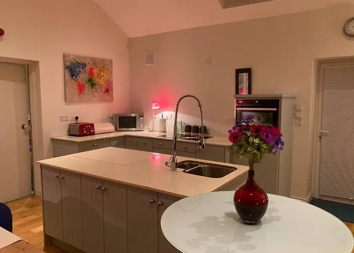 Дом отдыха 2 Quay Road, Killala. Stunning Sea Front