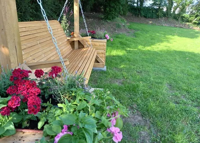 Дом отдыха 2 Quay Road, Killala. Stunning Sea Front