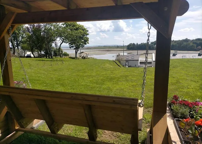 2 Quay Road, Killala. Stunning Sea Front Dom wakacyjny